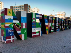 statue that represents kosovo independence